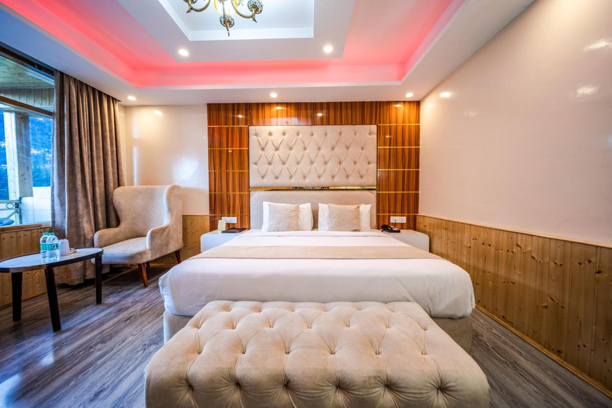 West Western Resort Manali #Neartomallroad #Gym #Lawn #Playingzone #Pooltable #Kidsfriendly #Mountainview #Tabletennis #Familyfriendly #Privateparking Exterior photo
