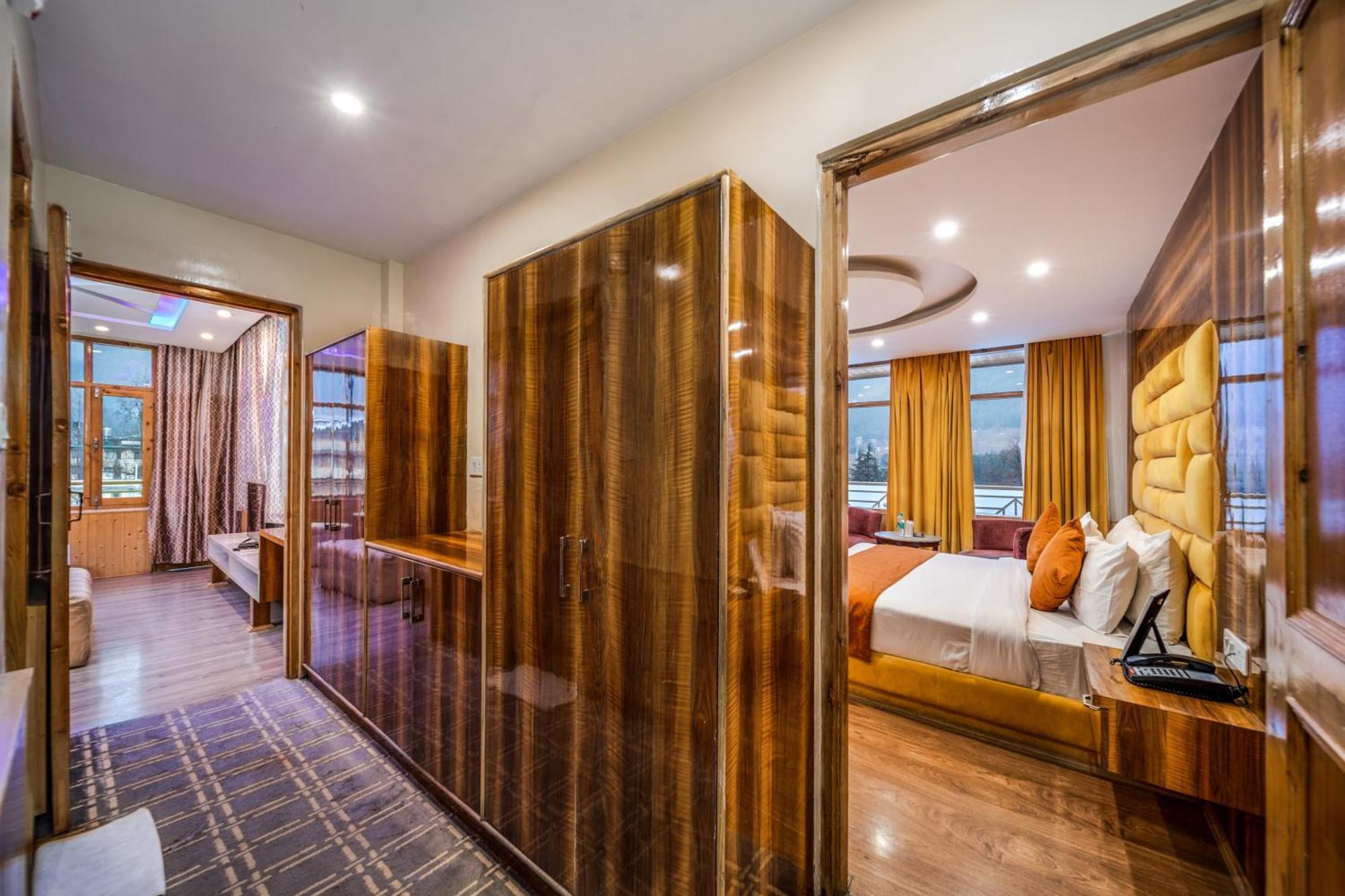 West Western Resort Manali #Neartomallroad #Gym #Lawn #Playingzone #Pooltable #Kidsfriendly #Mountainview #Tabletennis #Familyfriendly #Privateparking Exterior photo