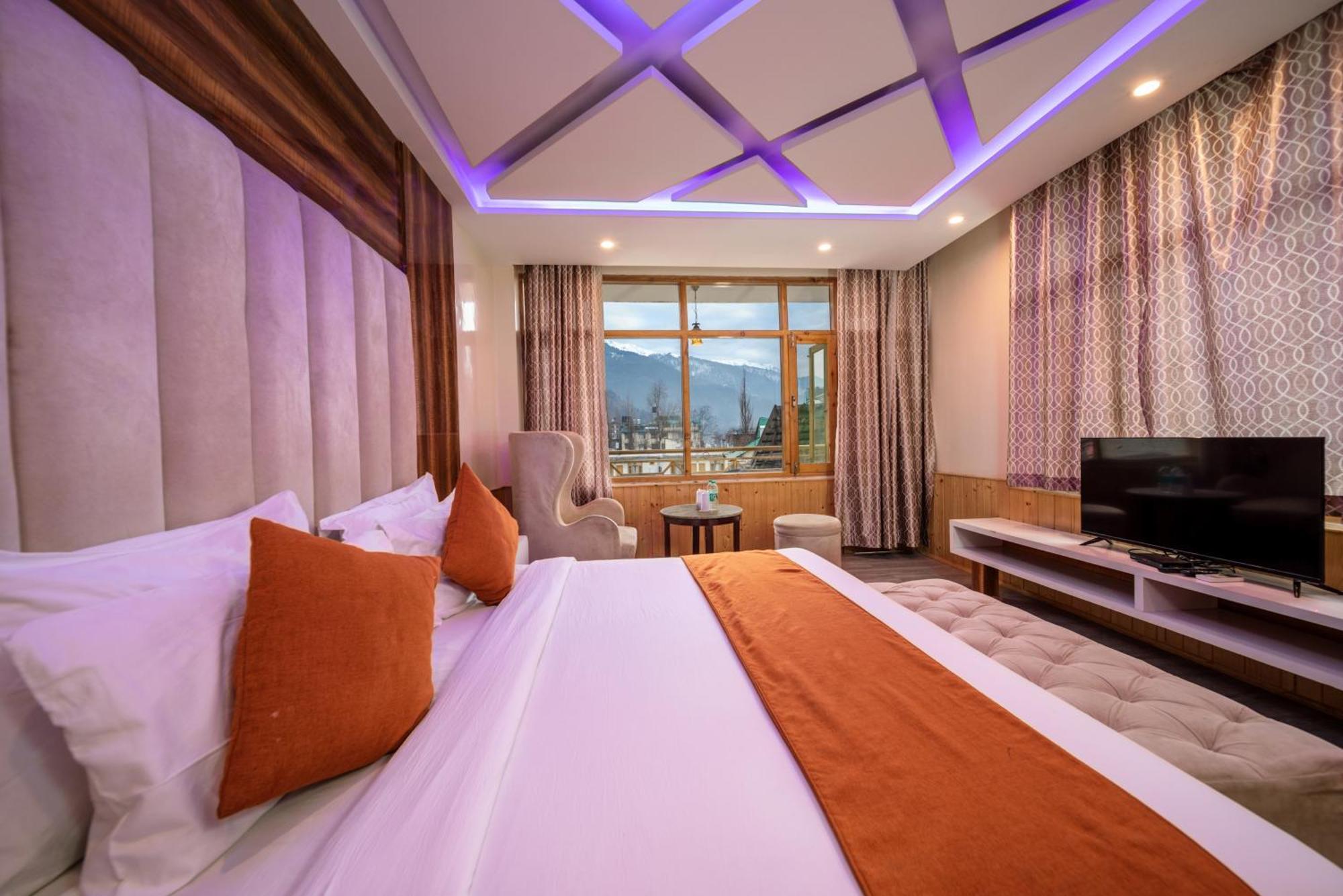 West Western Resort Manali #Neartomallroad #Gym #Lawn #Playingzone #Pooltable #Kidsfriendly #Mountainview #Tabletennis #Familyfriendly #Privateparking Exterior photo